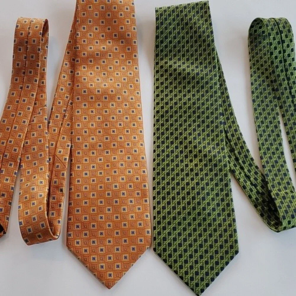 PAIR OF CONSTELLATIONS NEW YORK GEOMETRIC SILK MEN'S TIES 3.75